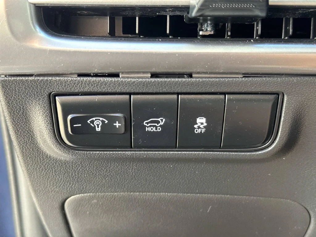 Used 2025 Blue Hyundai SEL image 35
