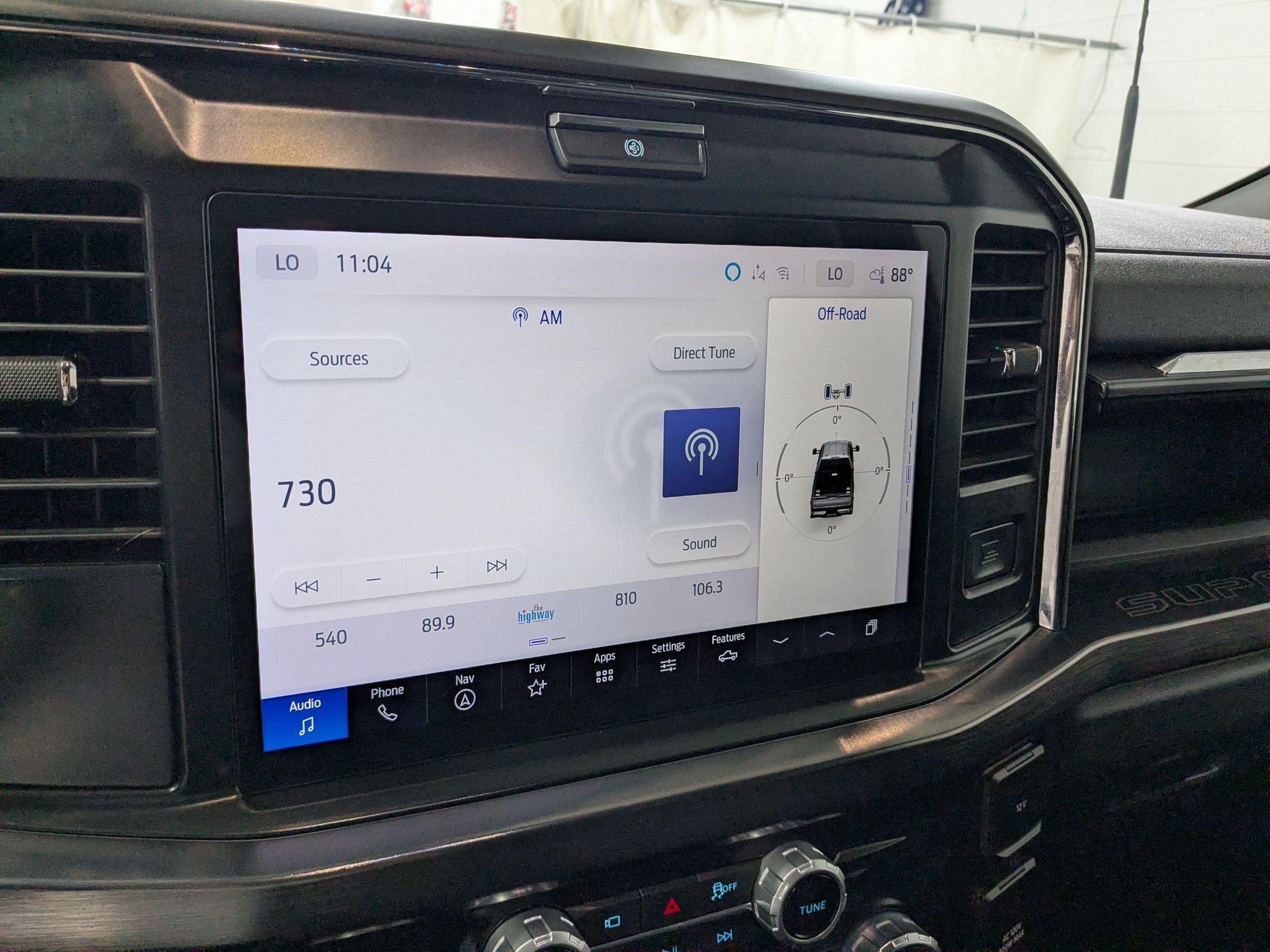 Used 2026 Avalanche Ford LARIAT image 13