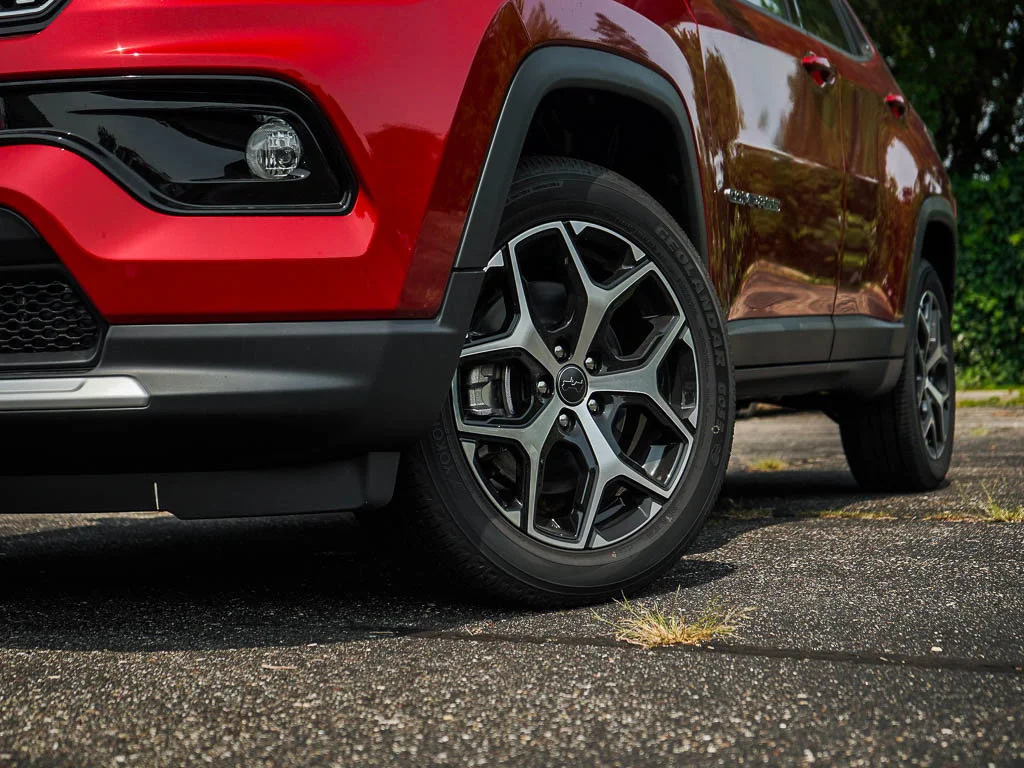 New 2026 Red Hot Pearlcoat Jeep Limited image 5