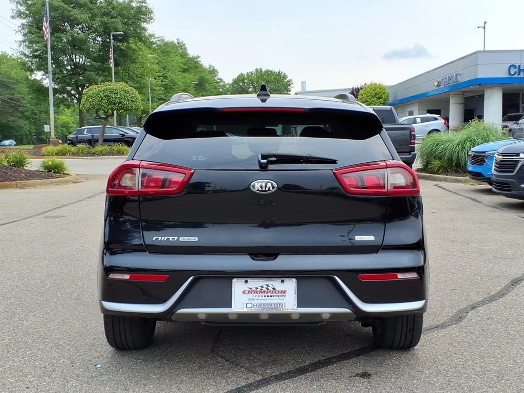Used 2017 Black Kia EX image 5