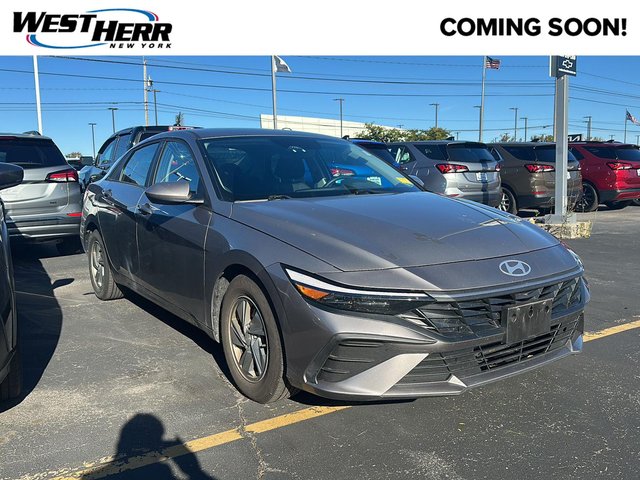 2024 Hyundai Elantra SE