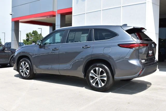 Used 2023 Gray Toyota XLE image 7