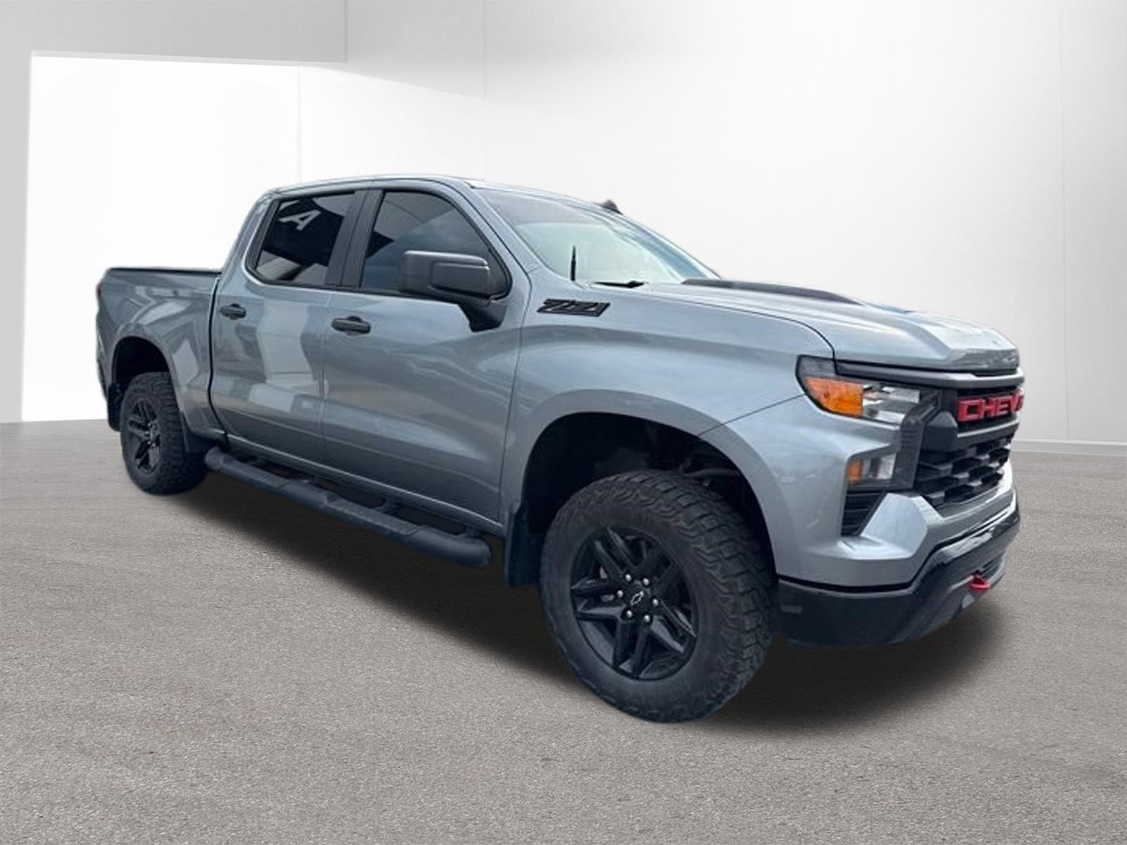 Used 2024 Sterling Gray Metallic Chevrolet Custom Trail Boss image 28
