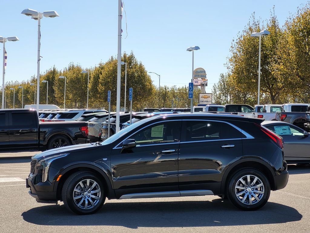 Used 2022 Black Cadillac Premium Luxury image 7