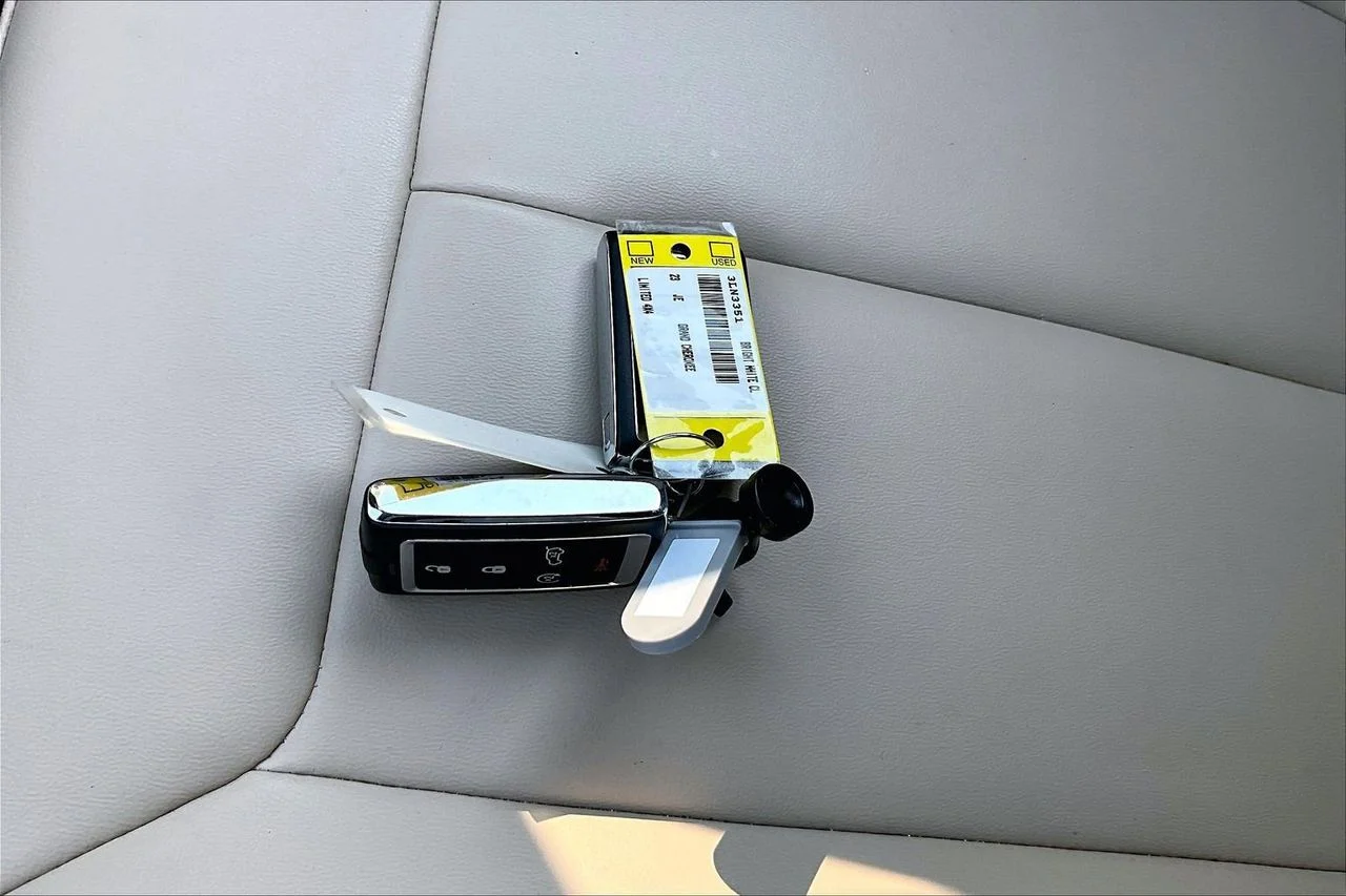 Certified Used 2023 White Jeep Limited image 31