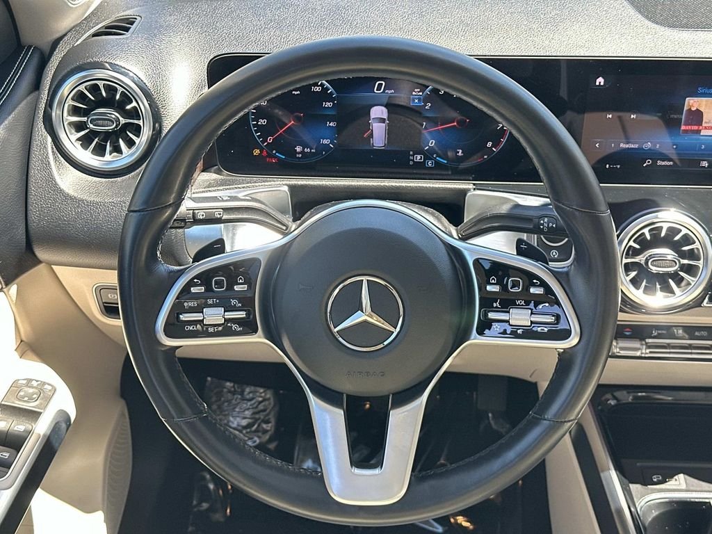 Used 2023  Mercedes-Benz GLB 250 image 20