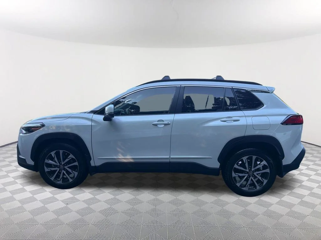 Used 2024 Beige Toyota XLE image 8