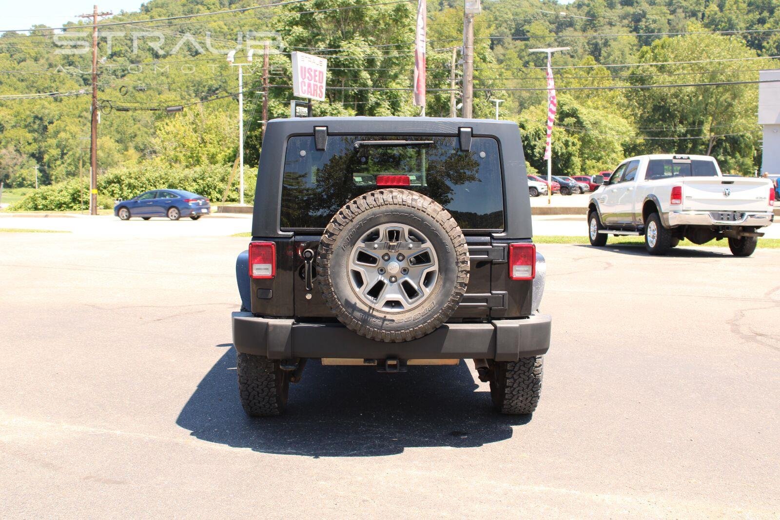 Used 2017 Black Clearcoat Jeep Rubicon image 5