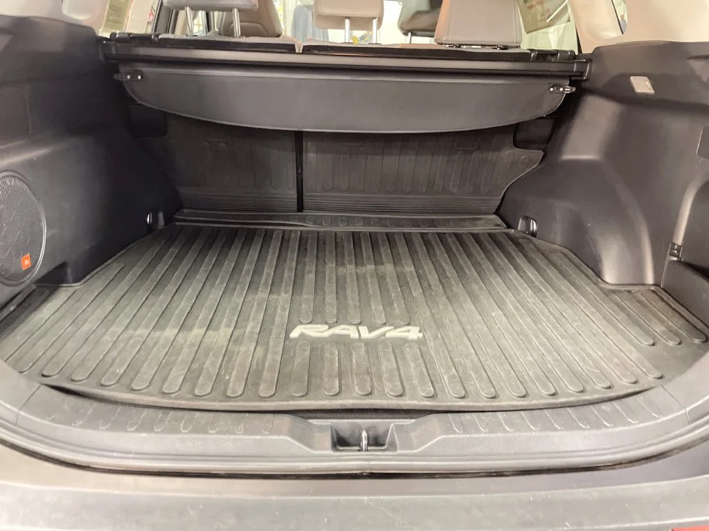 Certified Used 2021 Gray Toyota XLE Premium image 27