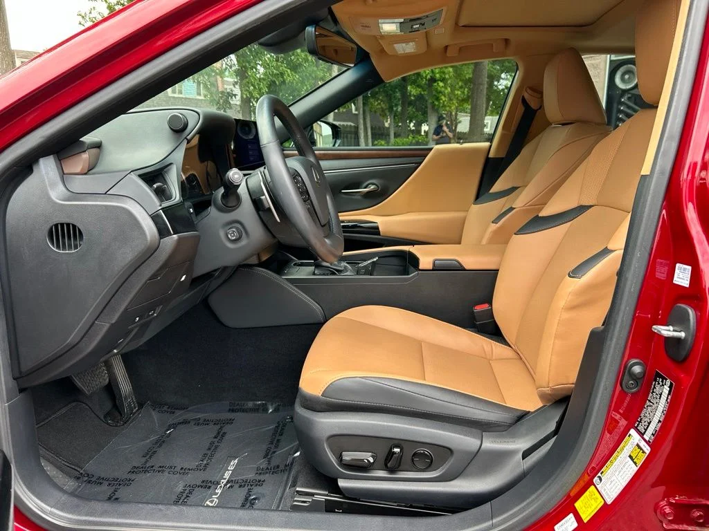 Used 2025 Red Lexus 350 image 14