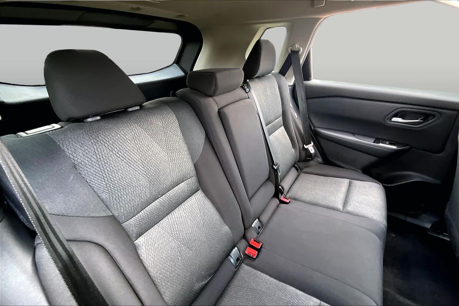 Used 2025 Deep Ocean Blue Pearl Nissan SV image 19
