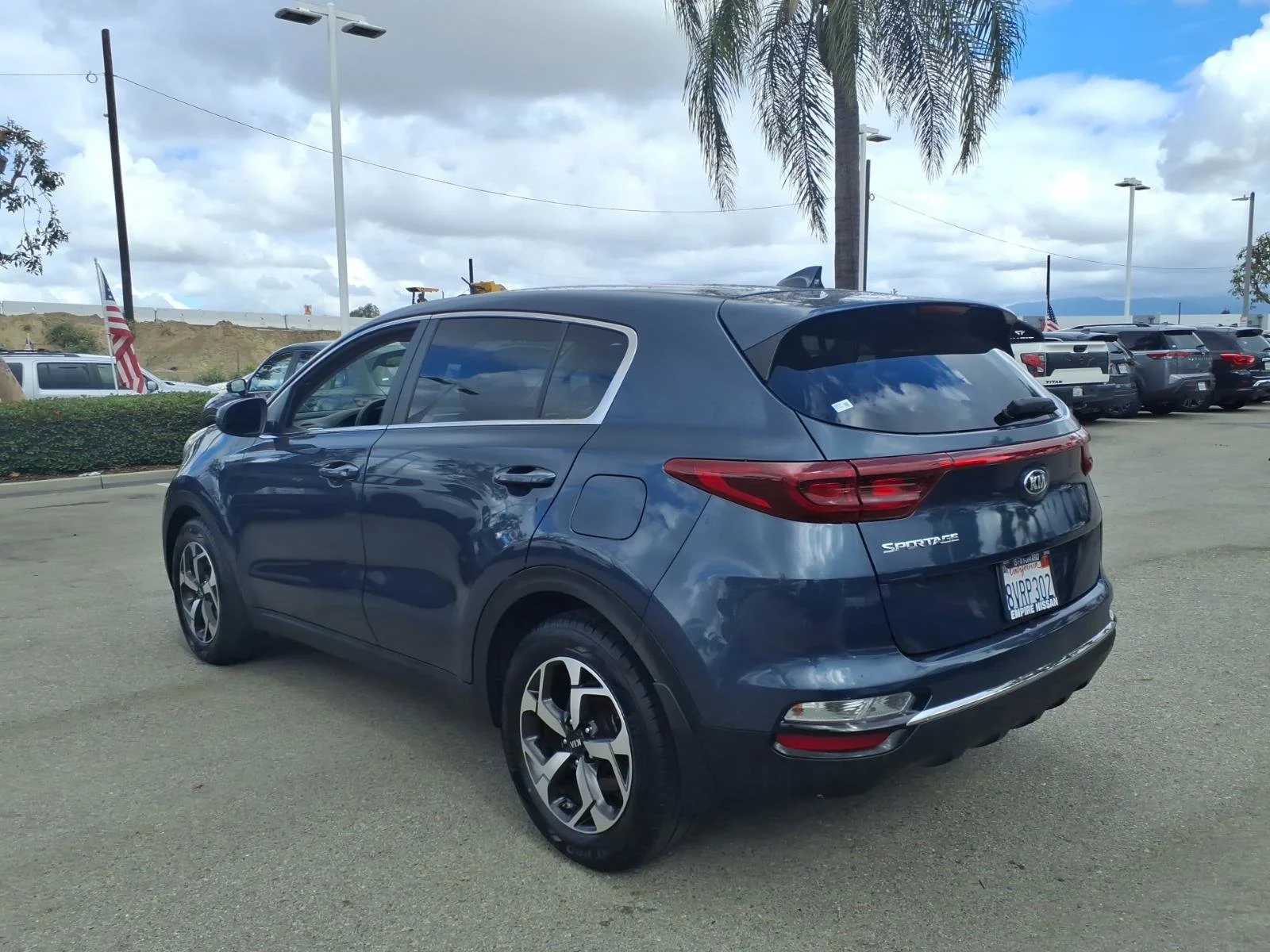 Used 2021 Pacific Blue Kia LX image 10