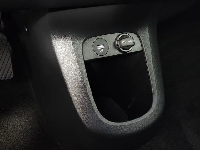 Used 2024 Gold Hyundai SEL image 28