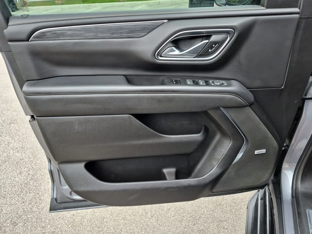 Used 2022 Gray GMC SLT image 19