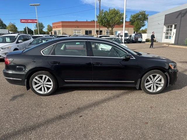 Used 2018 Volkswagen Passat SEL Premium with VIN 1VWCA7A36JC004983 for sale in Inver Grove Heights, Minnesota