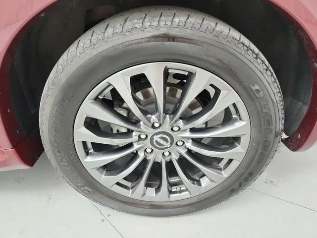 Used 2023 Red Nissan Platinum image 59