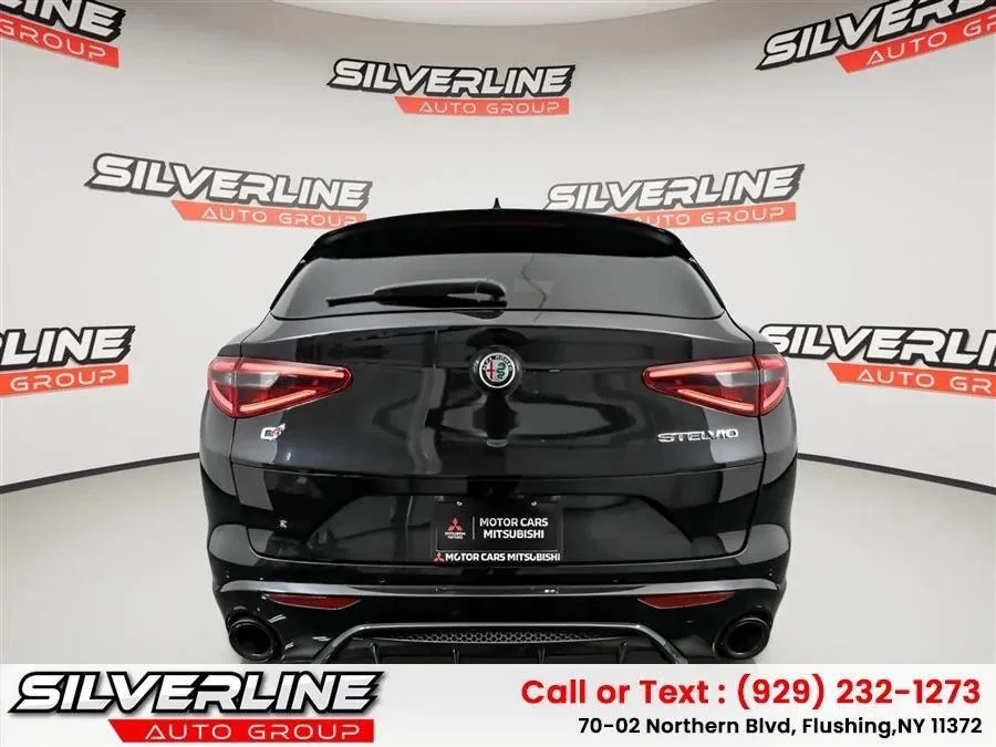 Used 2023 Vulcano Black Metallic Alfa Romeo Veloce image 5