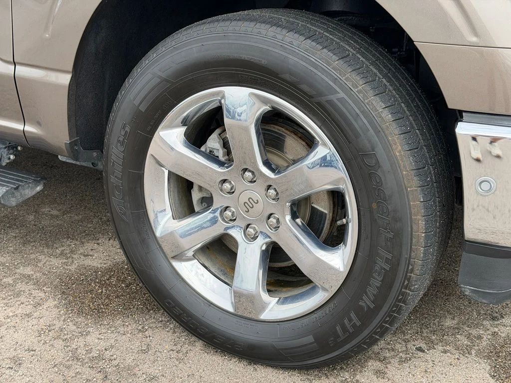 Used 2022 Gray Ford King Ranch image 25