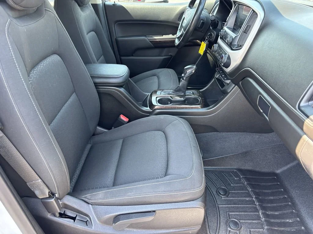 Used 2022 Summit White GMC Elevation image 20