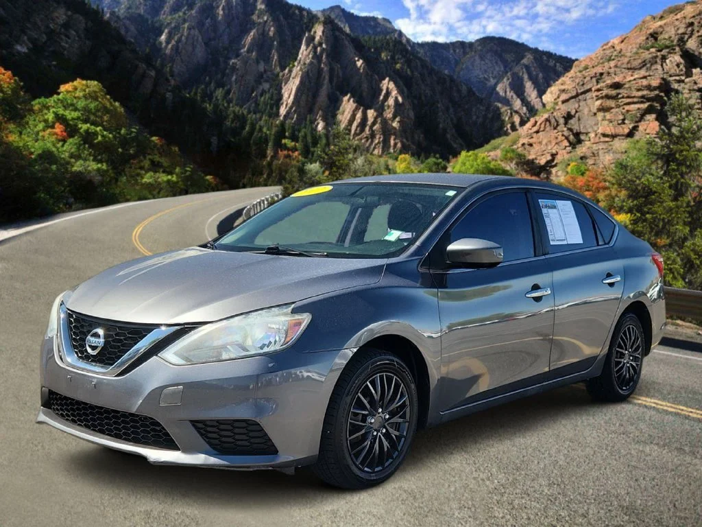 Used 2017 Gray Nissan SV image 5