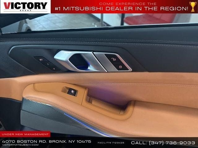Used 2021 Black BMW M50i image 13