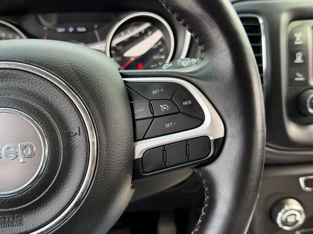 Used 2017 Diamond Black Jeep  image 22