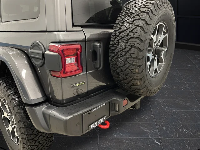 Used 2021 Crystal Metallic Jeep Unlimited Rubicon image 33