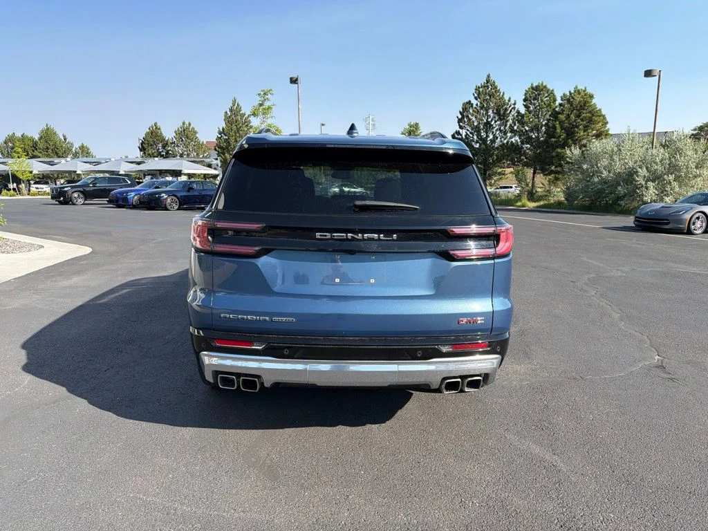 Used 2024 Blue GMC Denali image 4