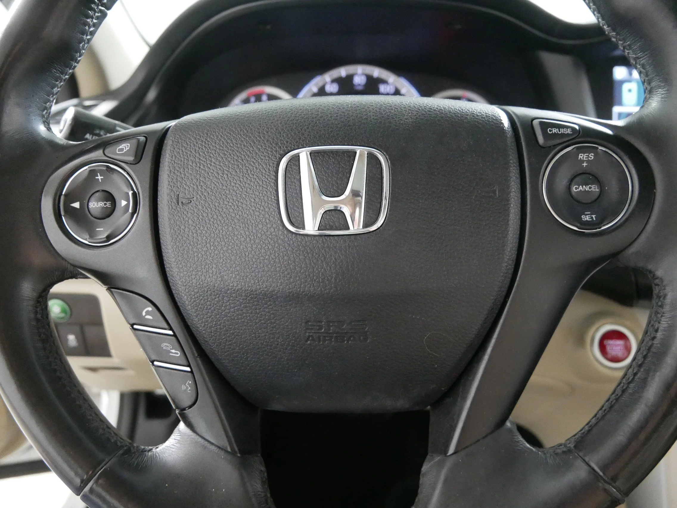 Used 2014 White Orchid Pearl Honda EX-L image 25