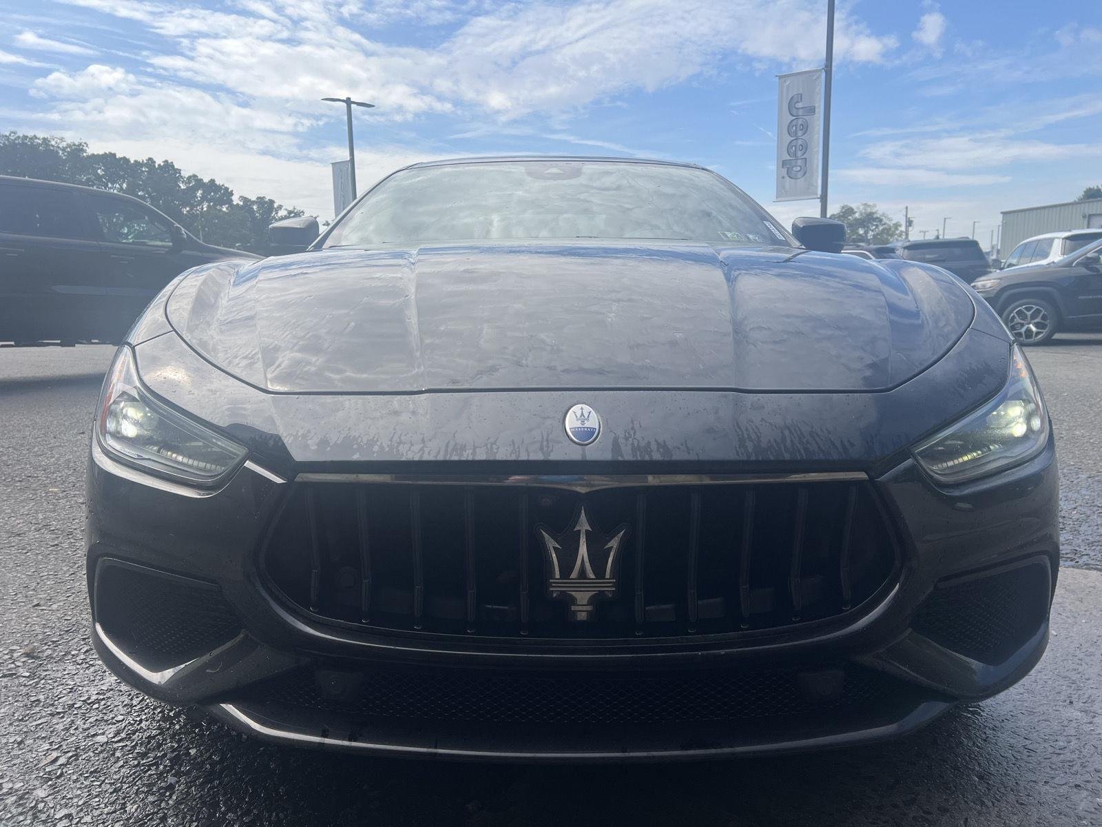 Used 2023 Nero Ribelle Metallic Maserati Modena Q4 image 8