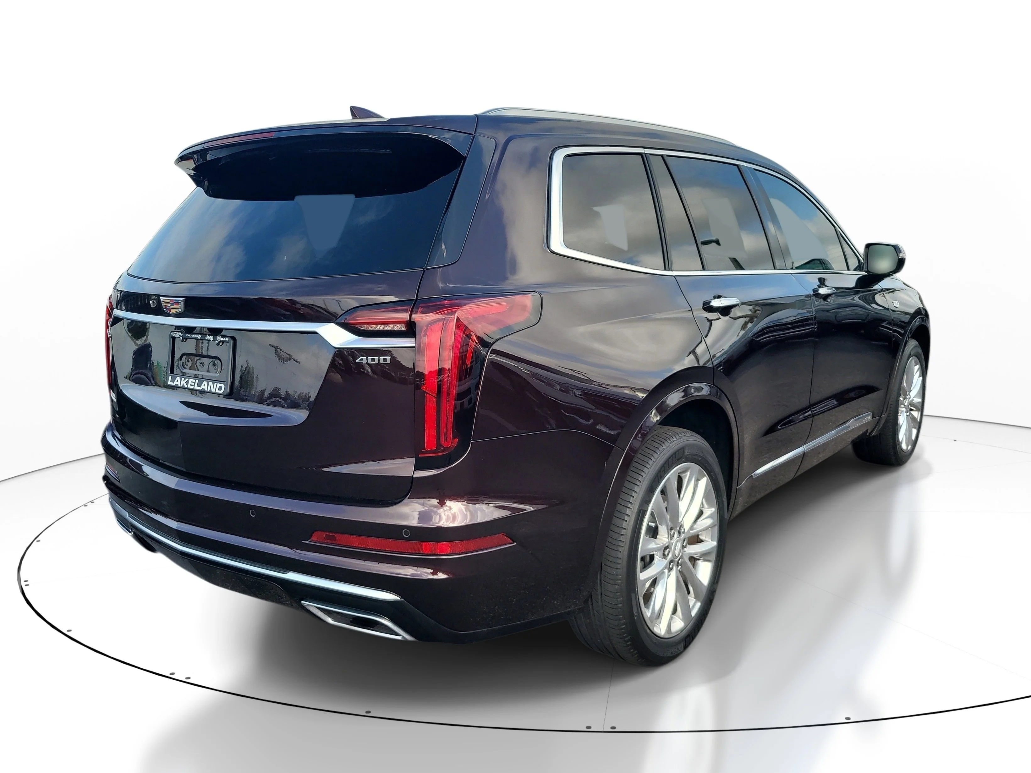 Used 2020 Garnet Metallic Cadillac FWD Premium Luxury image 4