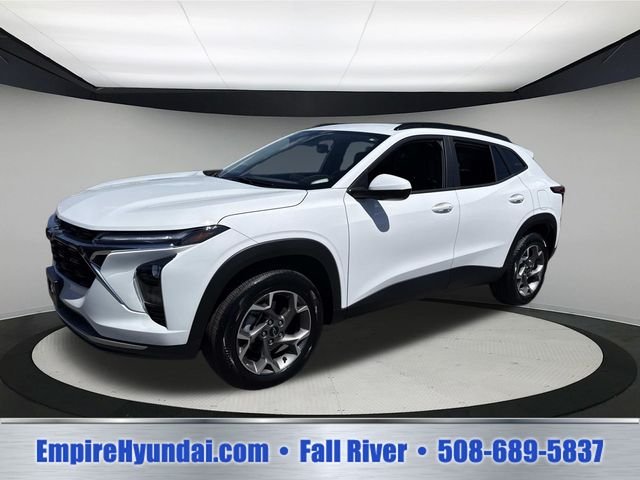 2025 Chevrolet Trax LT's photo