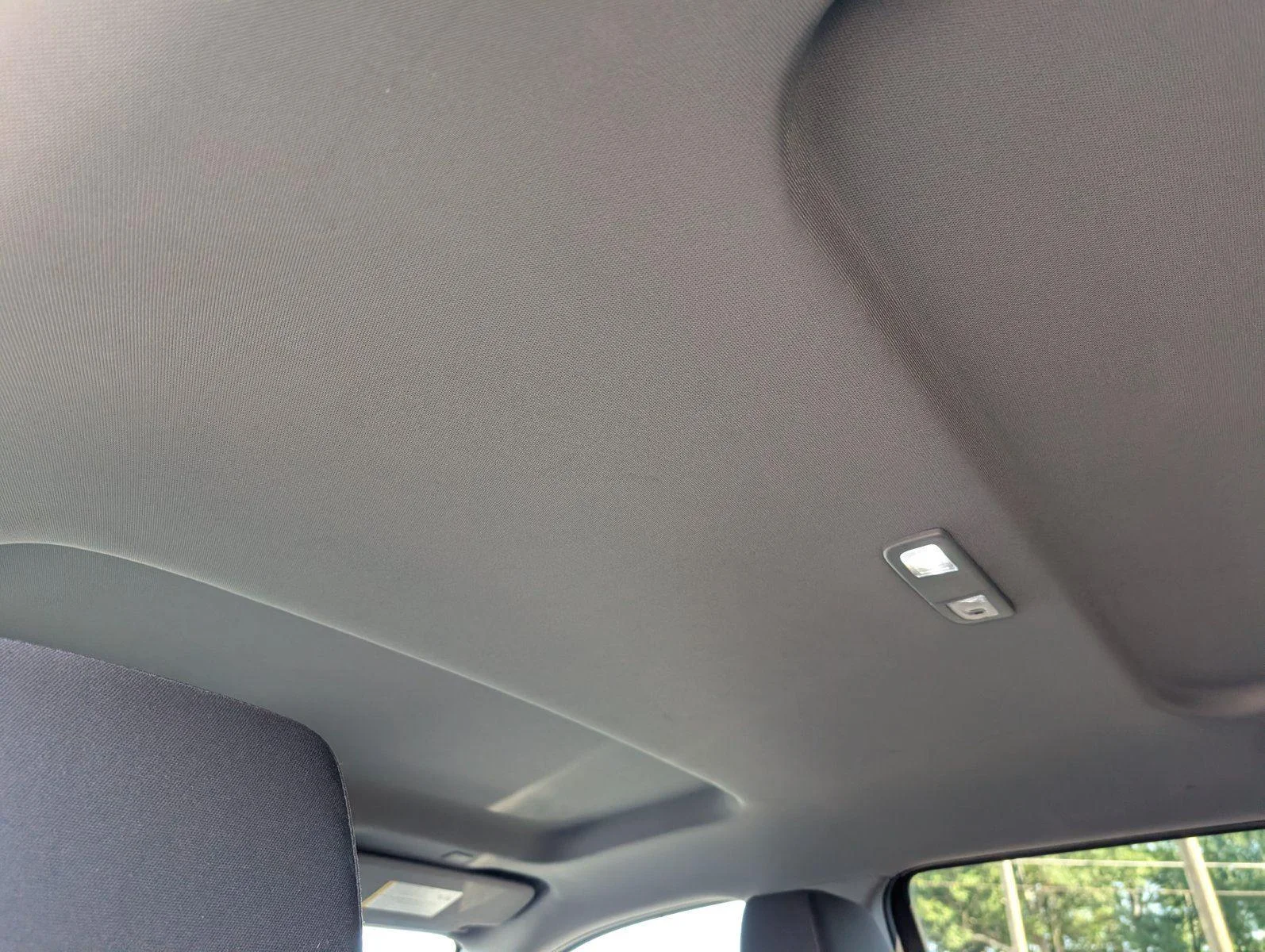 Used 2023 Summit White GMC Elevation image 31
