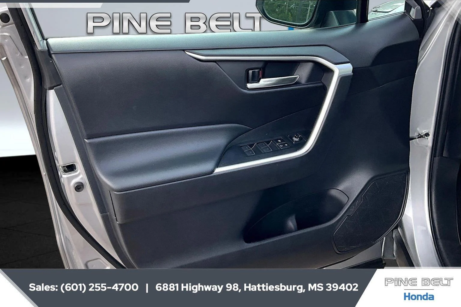 Used 2024 Silver Sky Metallic Toyota XLE image 17
