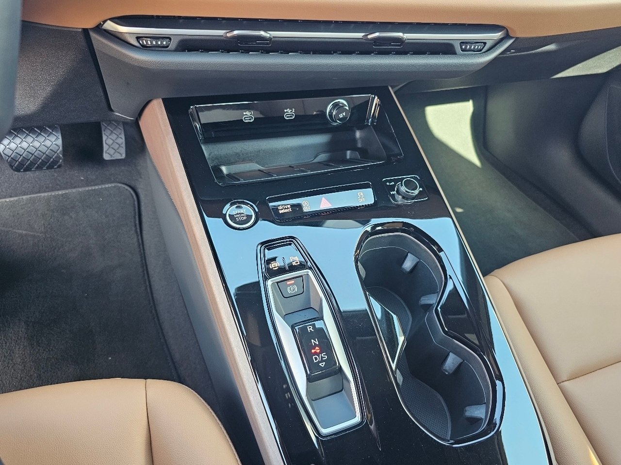 Used 2025 Firmament Blue Metallic Audi 2.0T Premium image 11