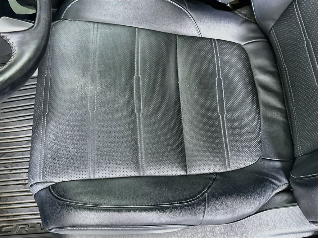 Used 2017  Honda EX-L image 19
