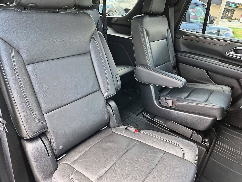 Used 2021 Summit White Chevrolet LT image 33