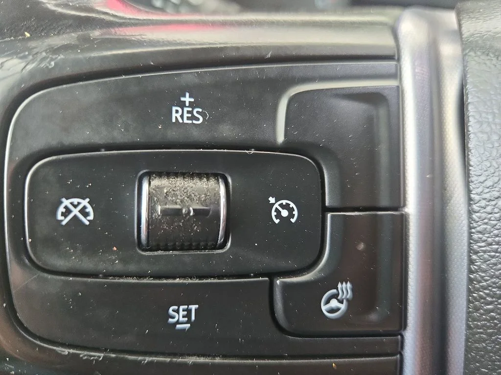 Used 2021 White GMC Elevation image 51