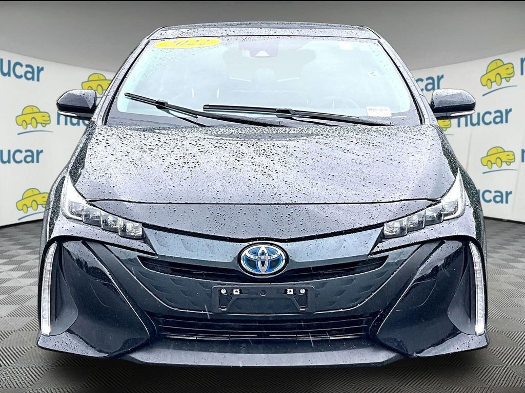Used 2022 Black Toyota XLE image 2
