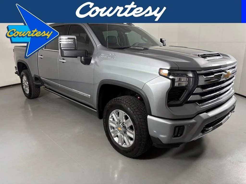 Used 2025 Gray Chevrolet High Country image 1