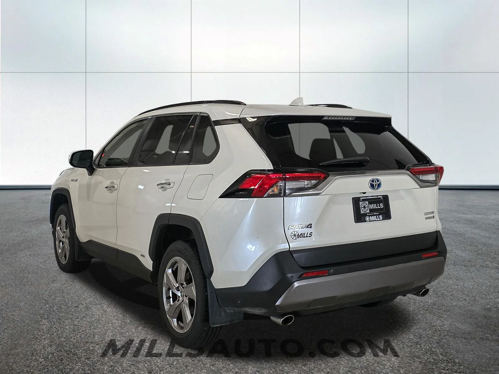 Used 2021 White Toyota Limited image 5