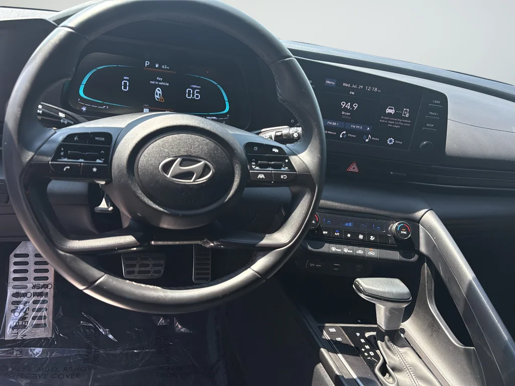 Certified Used 2025 White Hyundai SEL Sport image 11