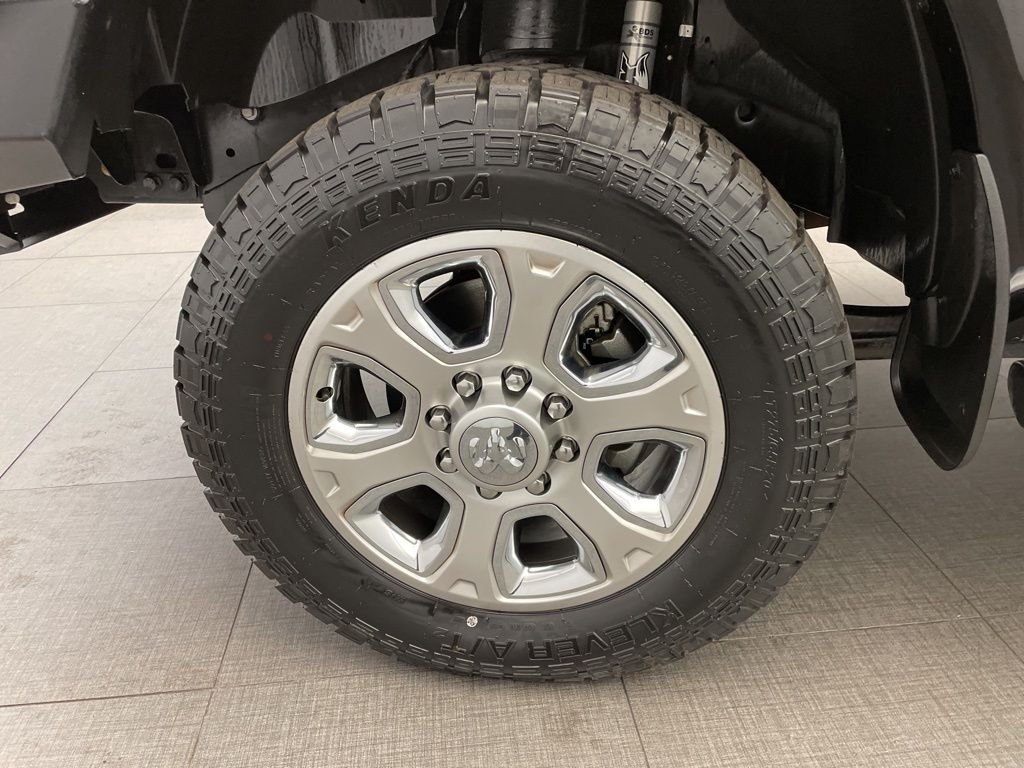 Used 2015 Black Ram Laramie image 9