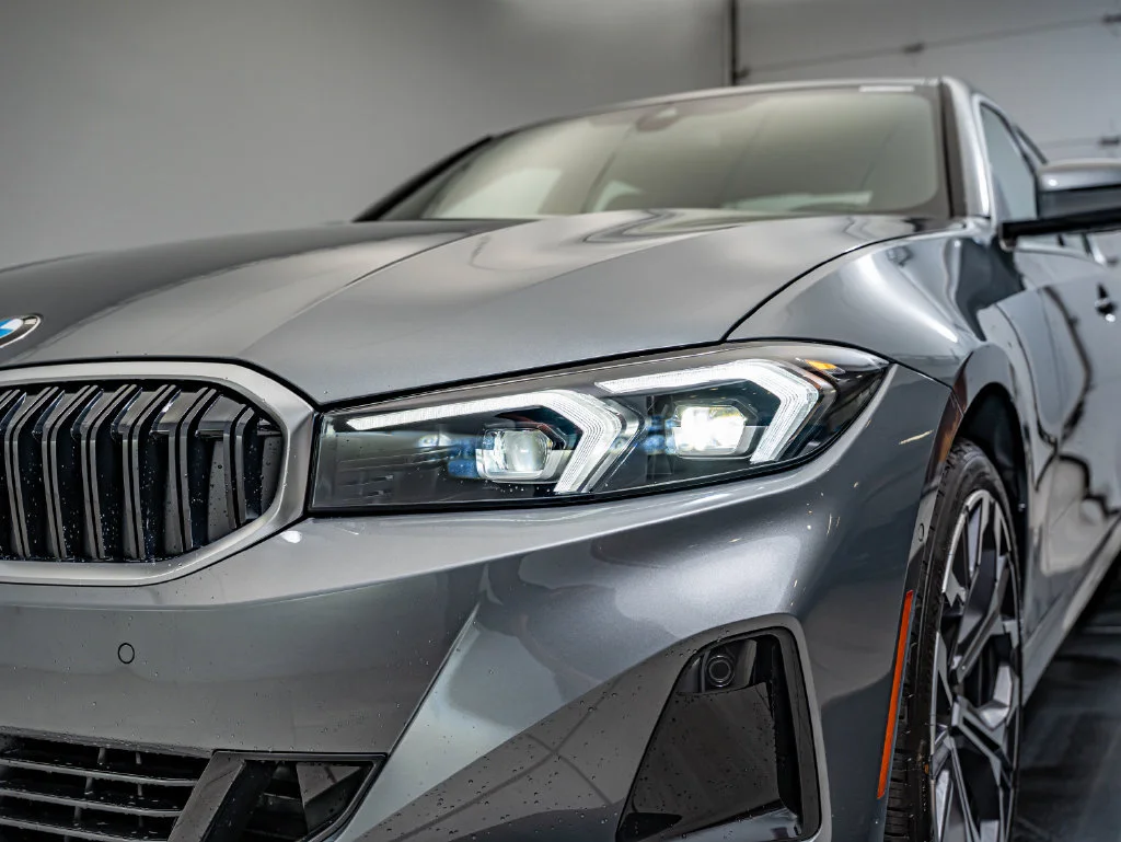 New 2026 Skyscraper Grey Metallic BMW 330i xDrive image 12