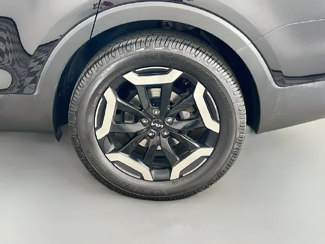 Used 2024 Black Kia EX image 40