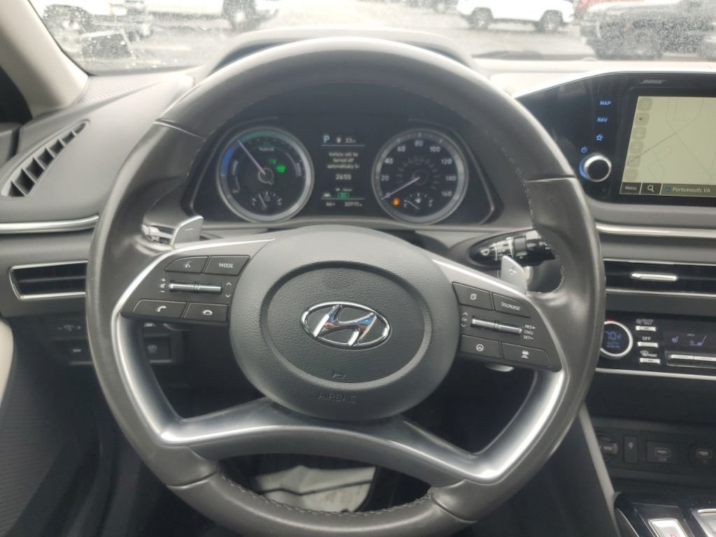 Used 2023 Black Hyundai SEL image 21