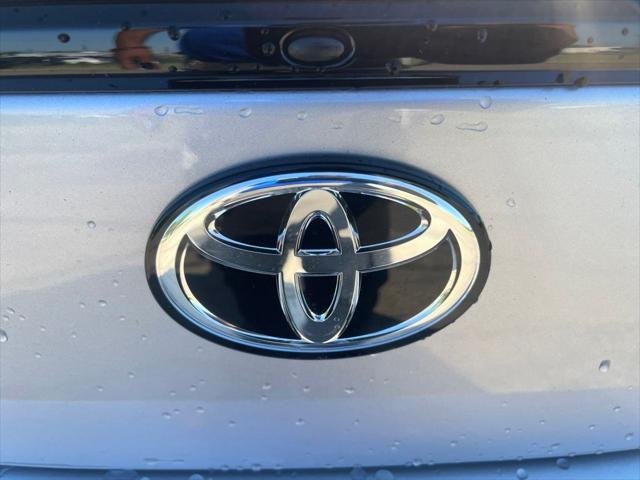 Certified Used 2022 STEEL Toyota  image 9