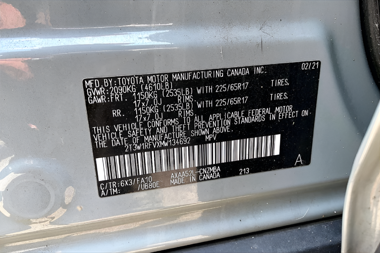 Used 2021  Toyota XLE image 16