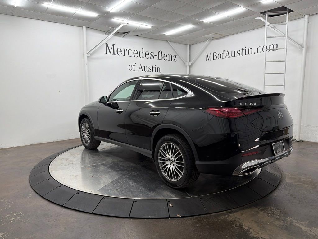New 2026 Black Mercedes-Benz GLC 300 image 40