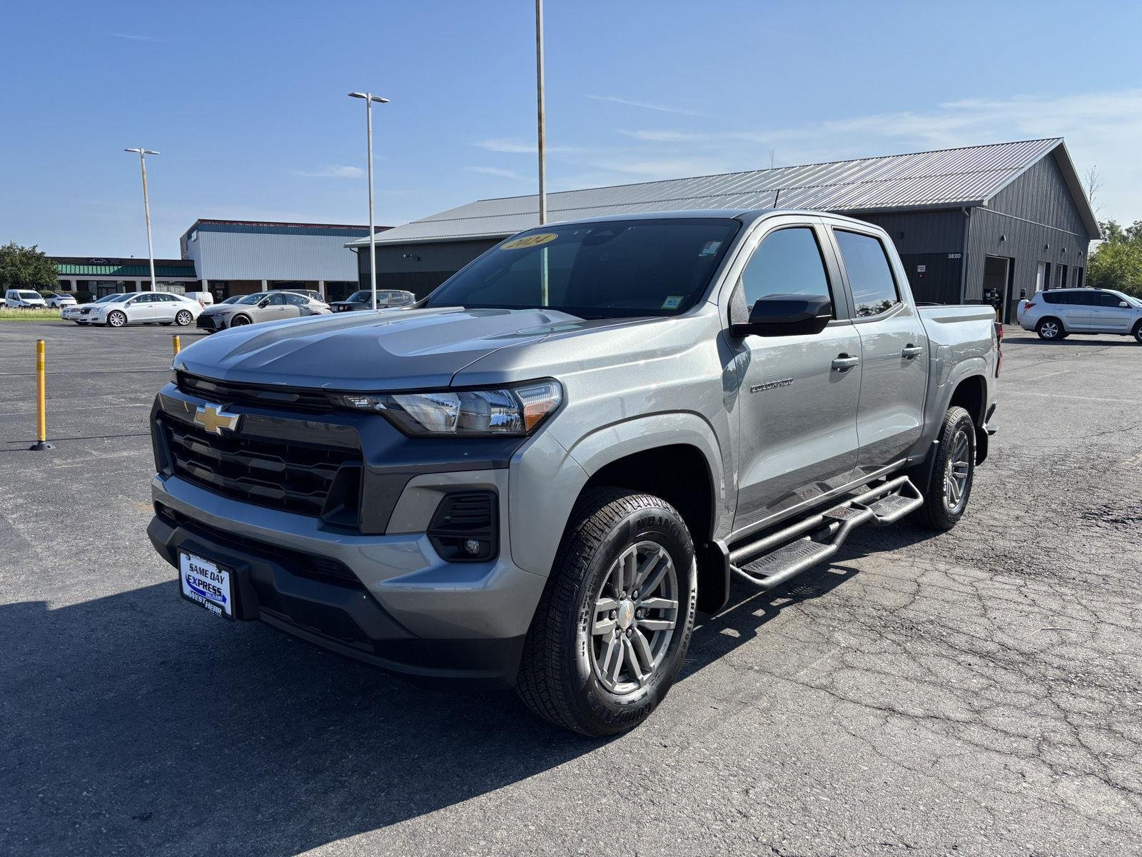 Used 2024 Sterling Gray Metallic Chevrolet 4WD LT image 3